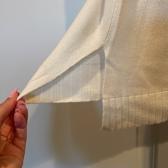 Joie Cream Scoop Neck Long Sleeve Side Slit Tunic Lightweight Sweater Size Small - Picture 2 of 12